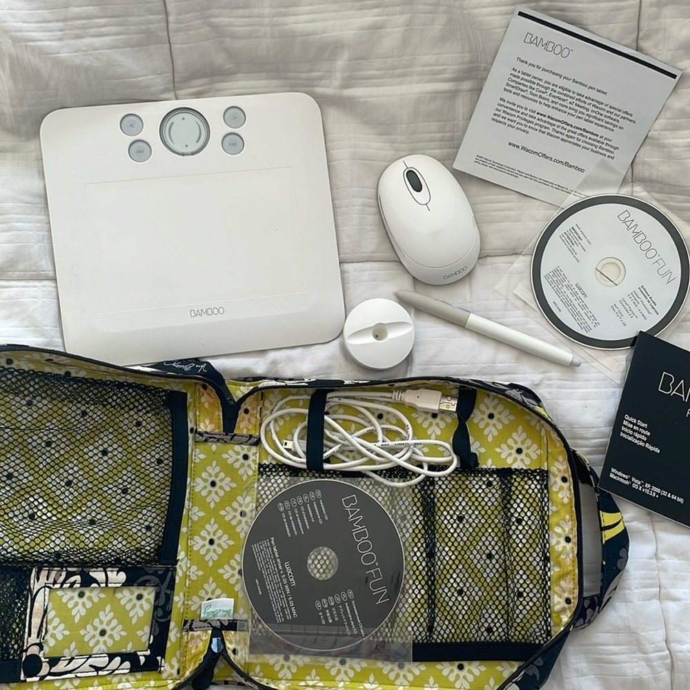 Wacom Bamboo Fun CTE-450 graphics drawing tablet with Vera Bradley Case